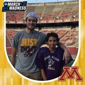 Meet your Posher, Hunter